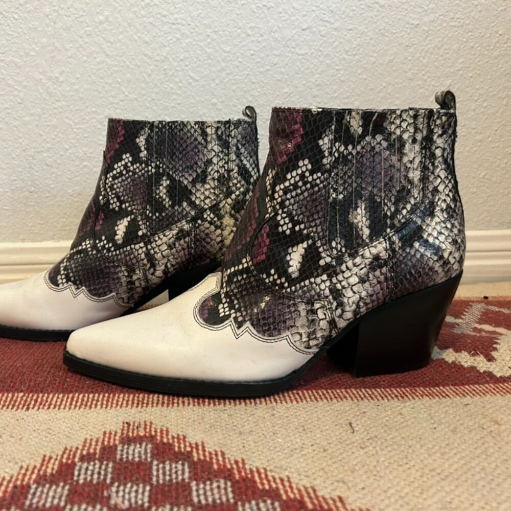 Sam Edelman Booties NEW Size 9